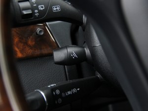 奔驰ML全系天津港口惊喜降价 现车优惠六万