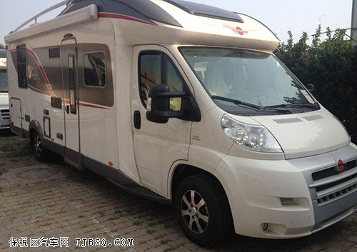 宾仕盾房车疯狂降价现车甩卖 房车移动别墅