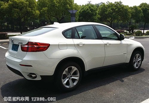 宝马X6美规版 2014款天窗/电尾门/19轮现车73万起