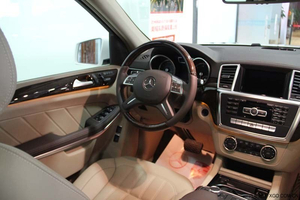 奔驰GL350巅峰直降 天津现车史无前例的超高优惠