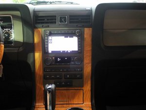 林肯领航员感恩现车报价 惊喜促销欢迎莅临