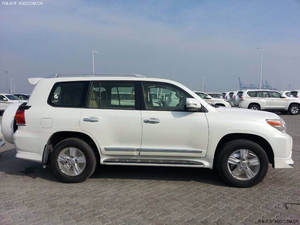 丰田酷路泽4000中东版现车 霸气降价超值回馈