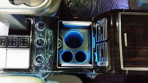 2014款路虎揽胜巅峰典藏版 现车430万全球限量