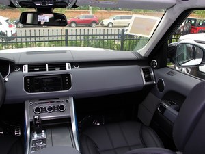 2014款路虎揽胜运动版 现车促销一降到底