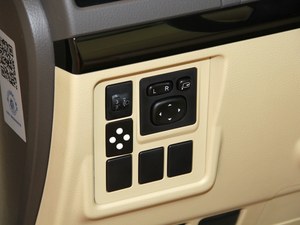 丰田普拉多2700天津现车 霸道2700促销折扣