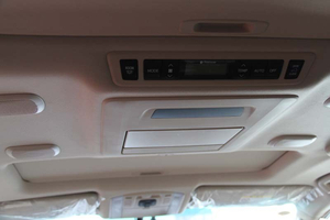 丰田埃尔法中东版 天津港现车优惠价79万