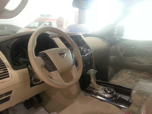 尼桑途乐现车实拍 日产途乐天津保税区行情