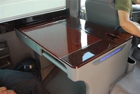 2014款丰田考斯特保本价 丰田豪华商务巴士