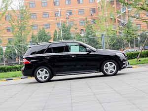 奔驰ML400现车优惠报价 与您同途为您效劳