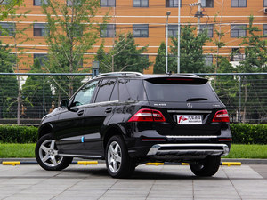 奔驰ML400现车优惠报价 与您同途为您效劳