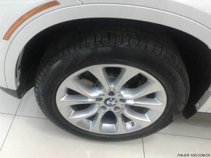 进口宝马X5极致让利 豪惠天津港口月末冲量