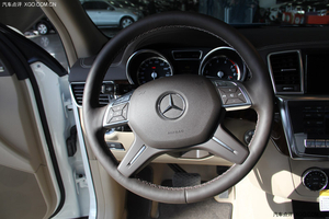 奔驰GL550报价180万 港口现价基础上再打折