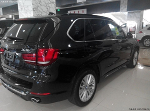 宝马X5加版低价创造者 现车月末折扣等您来