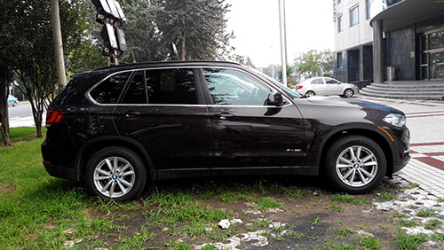 2014款宝马X5美规版 大大前双电/18轮现车69万起