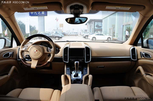 保时捷卡宴低折热销 现车月初最新折扣报价