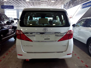 丰田埃尔法天津现车火爆开售 2015款力拼最低价