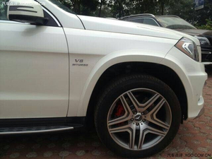 奔驰GL63AMG新车到店 现车精工细作奢华品质