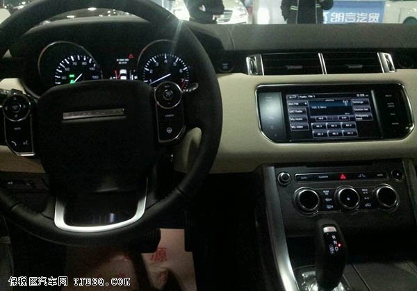 2014款路虎揽胜运动版 加规版HSE包现车102万起