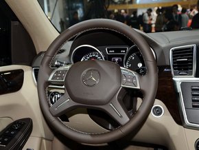 2014款奔驰GL350天津现车 后座加热尖端科技