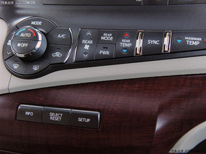 丰田塞纳惊喜促销 港口现车优惠让利最高值