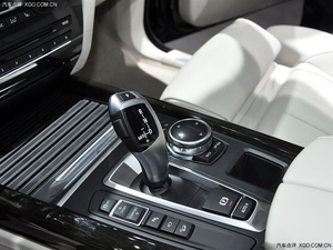 2014款宝马X5现车折上折 现车震撼直降破底价