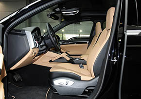 2014款保时捷卡宴3.6汽油版 白外米内现车特卖90万