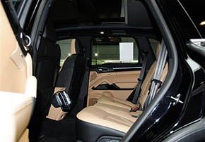 2014款保时捷卡宴3.6汽油版 白外米内现车特卖90万