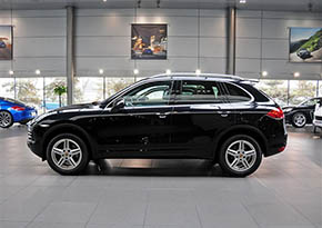 2014款保时捷卡宴3.6汽油版 白外米内现车特卖90万