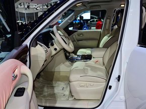 2014款日产途乐5.6L全尺寸SUV 天窗/备胎现车89万