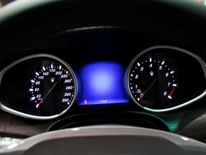 玛莎拉蒂总裁高性能现车轿跑 操控王个性之选