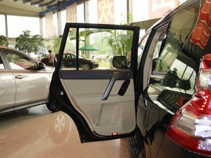 丰田普拉多2700中东版特惠报价 九月优惠送豪礼