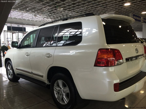 2014款丰田酷路泽5700美规版现车 尝鲜价秒杀