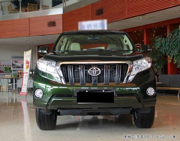 丰田普拉多2700中东版现车 促销引爆天津港