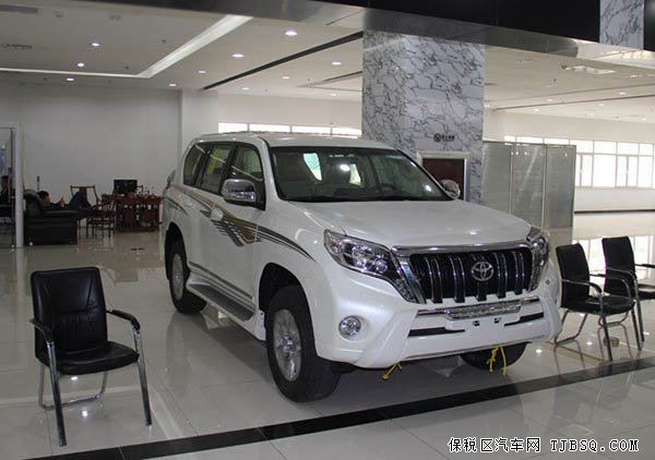 丰田普拉多2700现车力拼底价 国庆极致优惠