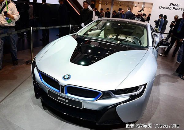 宝马i8新概念超跑 震撼发售享超低折扣