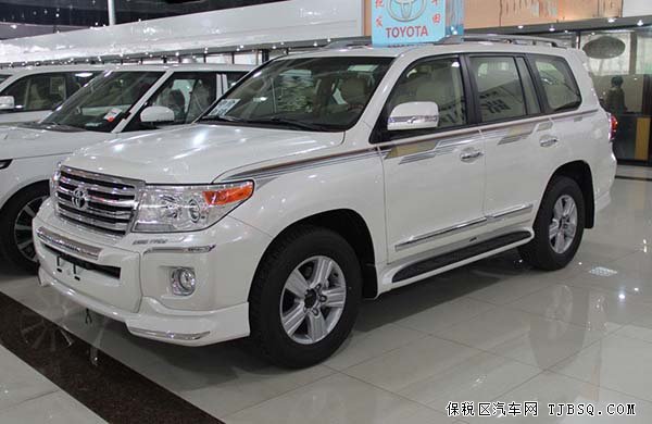 丰田酷路泽4000中东版已到店 优惠降价满金秋