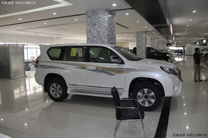 丰田霸道2700中东版巅峰让利 引领降价新风潮