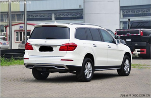 奔驰GL450颜色齐全 2015款现车已到天津港