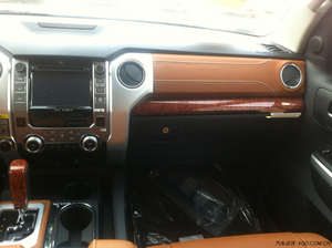 丰田坦途皮卡低价脱销 港口现车优惠不间断