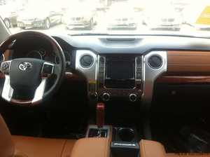 丰田坦途皮卡低价脱销 港口现车优惠不间断