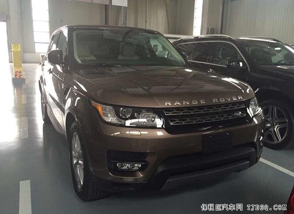 路虎揽胜运动现车到店 港口疯狂实惠促销中