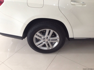 奔驰GL350柴油版优惠多 天津现车超低折扣畅销