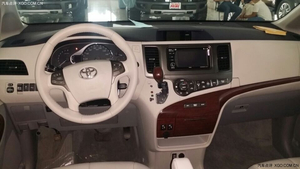 2014款丰田塞纳运动版 塞纳3.5两驱现车报价