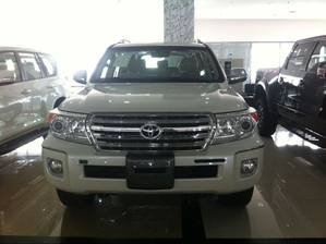 丰田酷路泽4000中东现车 优惠来袭底价销冠