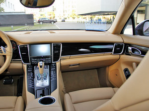 保时捷帕纳梅拉天津现车 优惠充足让利促销