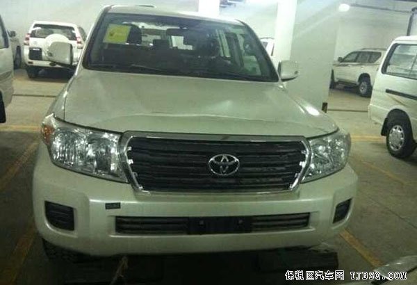 丰田酷路泽4000中东版现车 超低折扣畅销降价