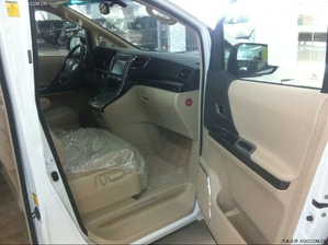 2014款丰田埃尔法3.5L中东版 港口现车热卖76万
