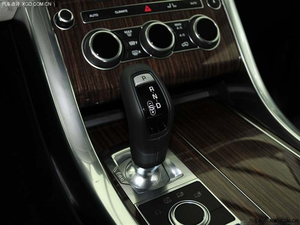 路虎揽胜运动促销中 现车优惠巨献底价浮现