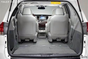 2014款丰田塞纳极品商务 火爆促销全面飚底价