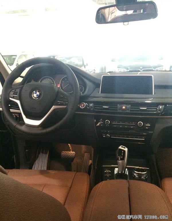 新宝马X5港口现车独家特卖 吹响优惠集结号